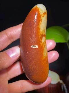 新疆和田玉籽料,枣红皮玩料